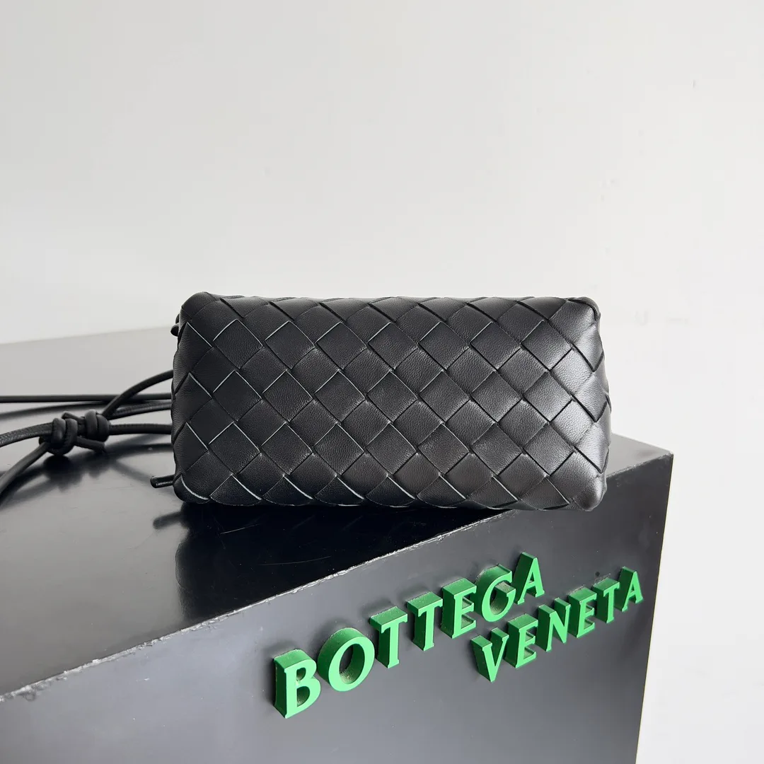Клатчи Женские Bottega Veneta 11386947
