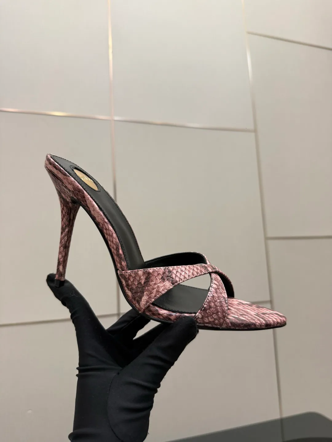 Босоножки Женские Saint Laurent 11424895