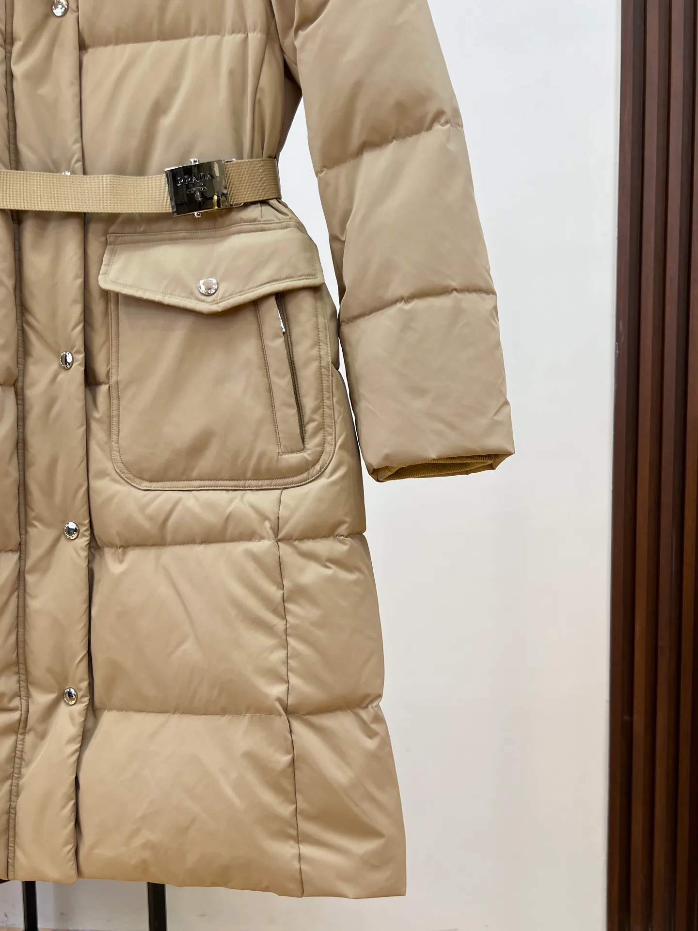 Куртки И Пуховики Женские Prada 18820548