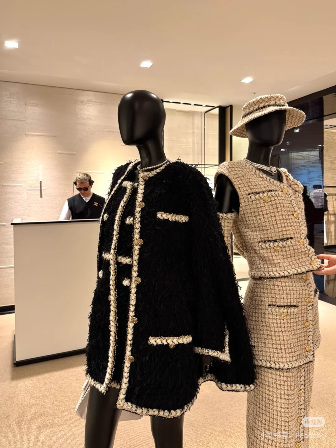 Пальто Женские Chanel 352379