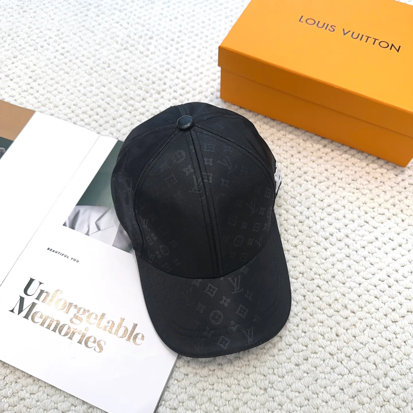 Головные Уборы Louis Vuitton 10776545