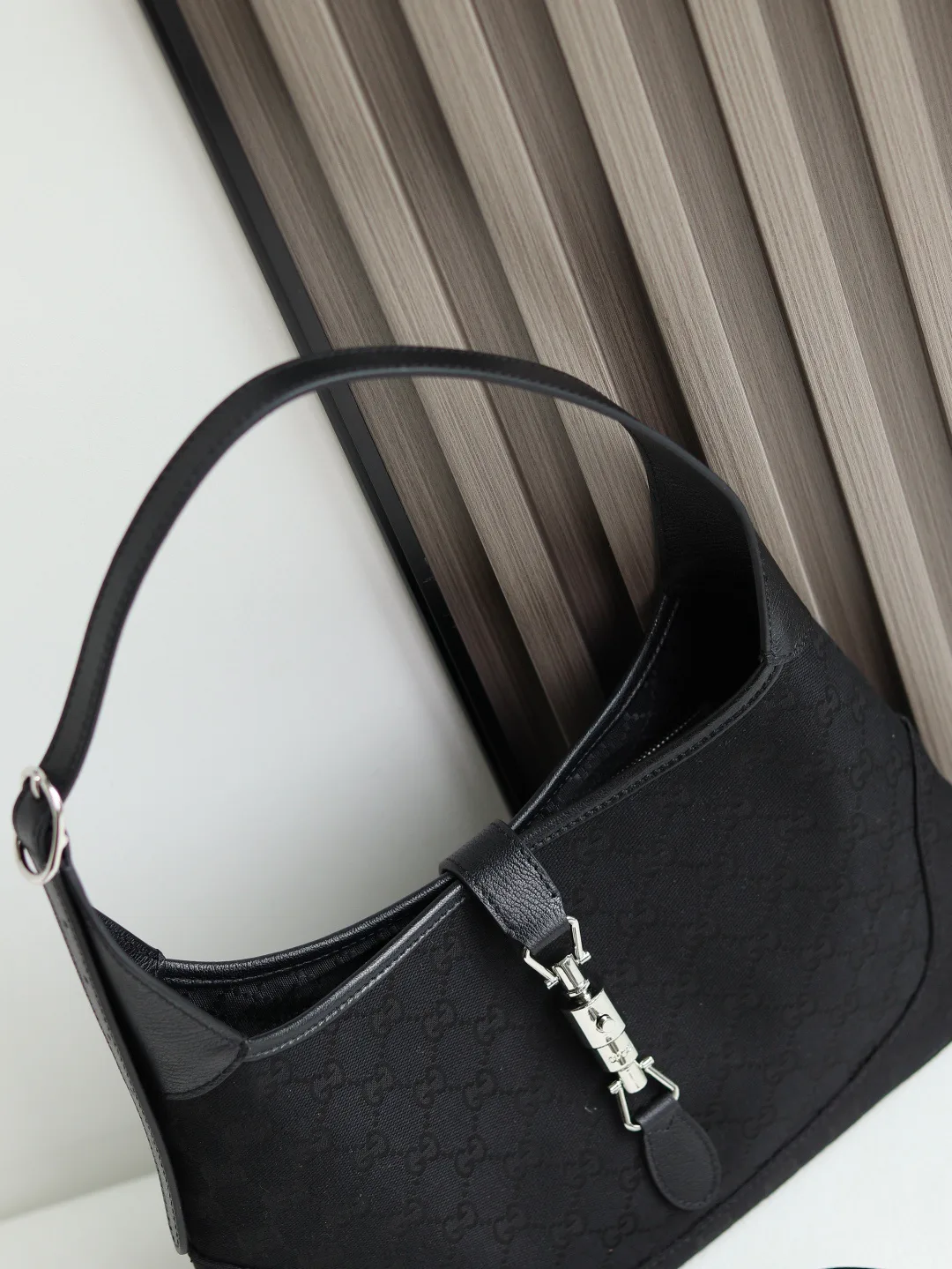 Классические Сумки Женские Gucci 11649341