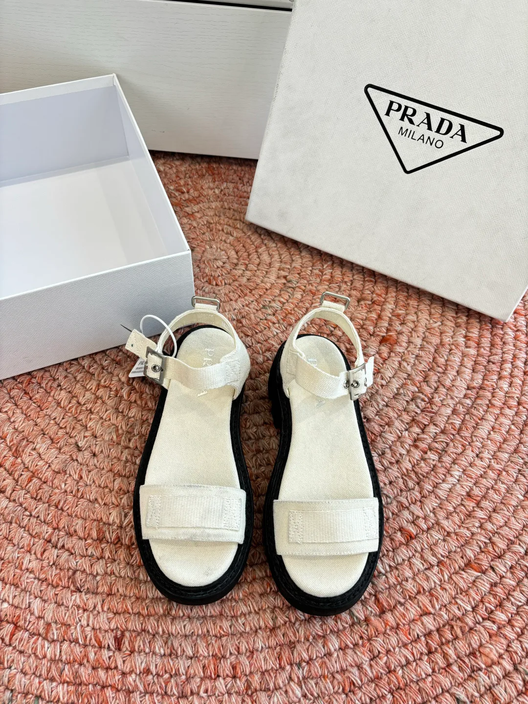 Сандалии Женские Prada 11410369