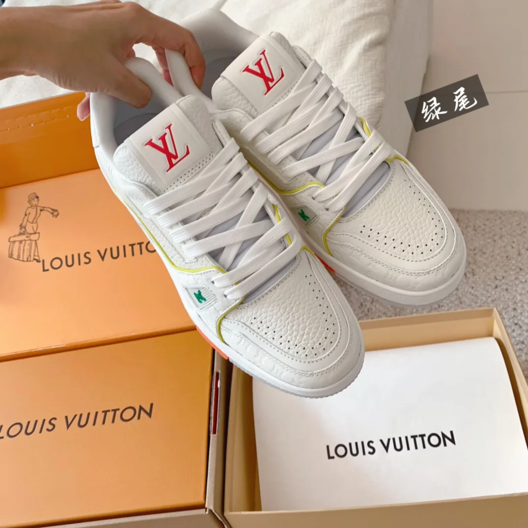 Кроссовки Женские Louis Vuitton 10290653