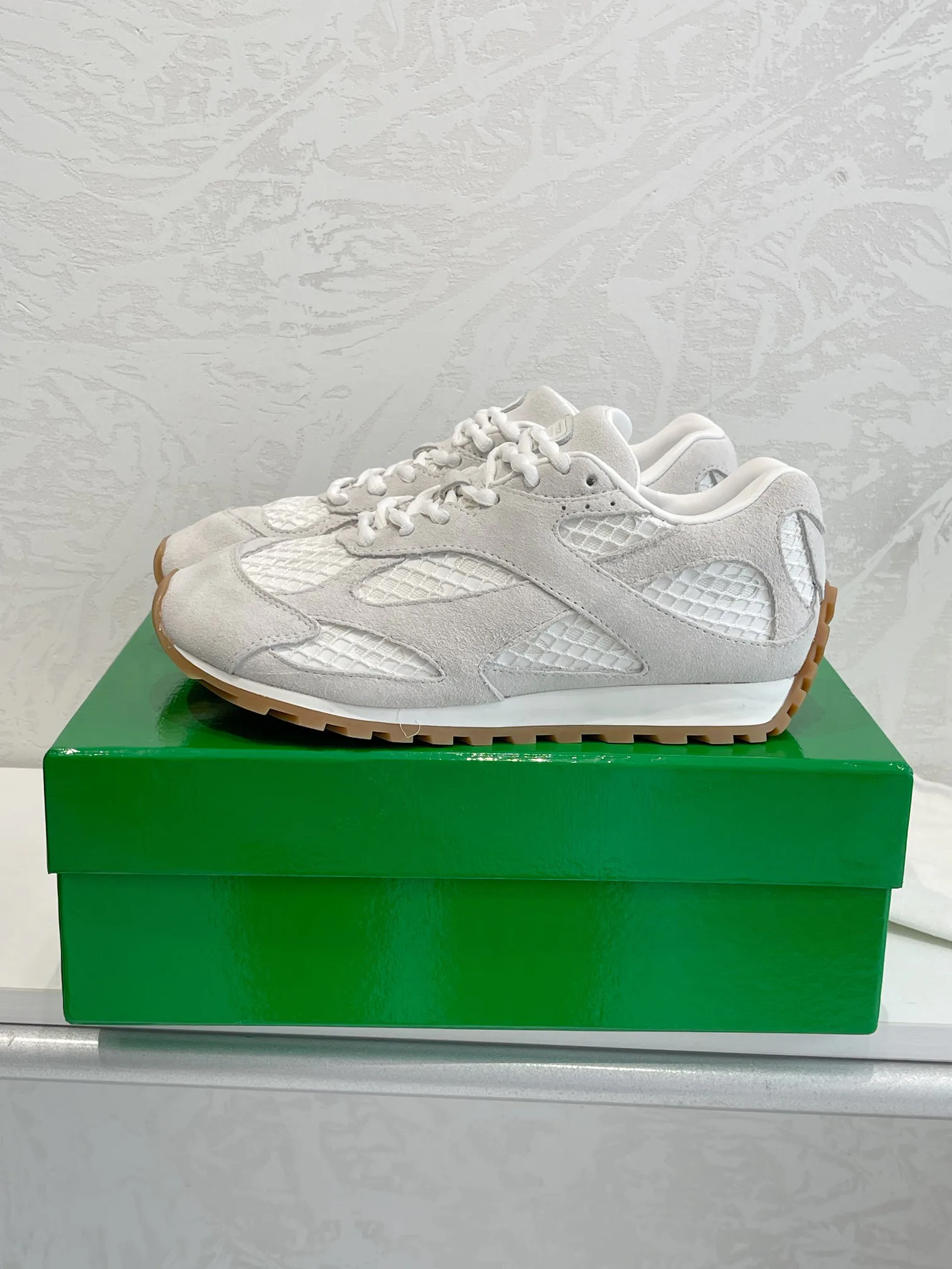 Кроссовки Женские Bottega Veneta 11677108