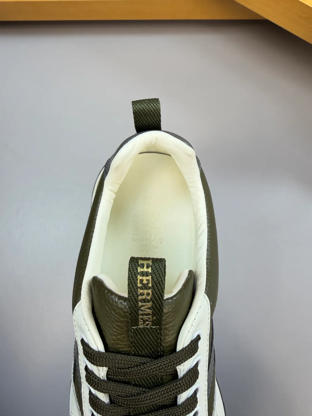 Кроссовки Женские Hermes 3949343