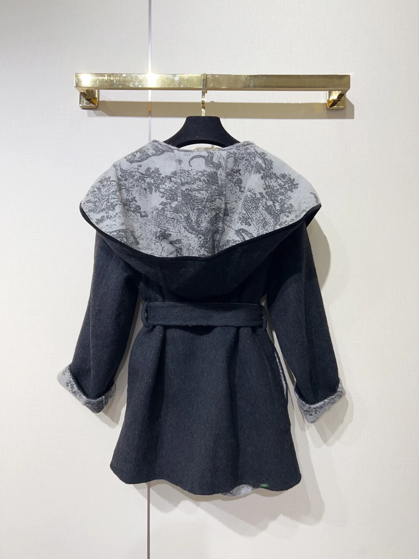 Пальто Женские Christian Dior 19042300