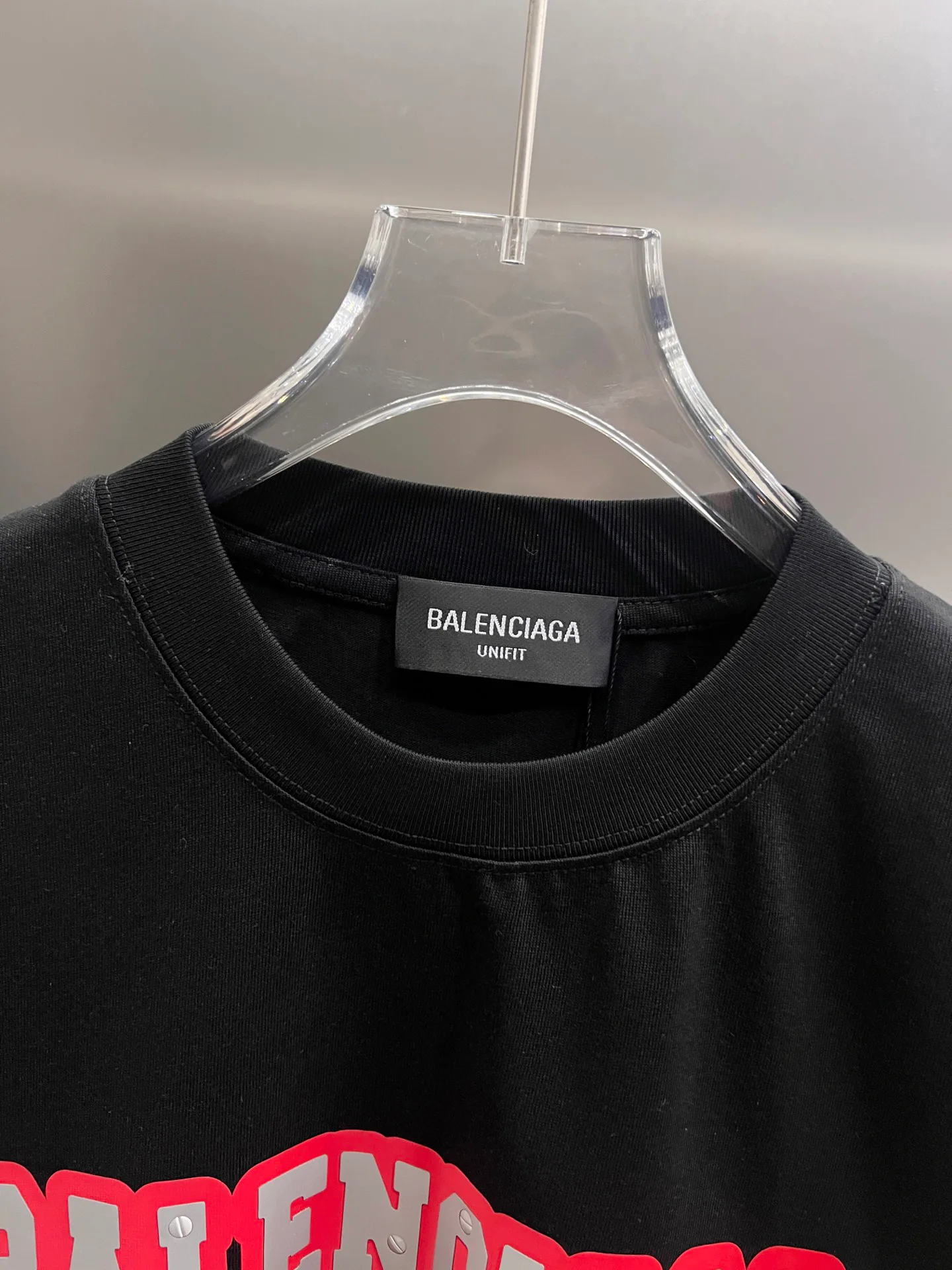 Футболки Женские Balenciaga 12698157