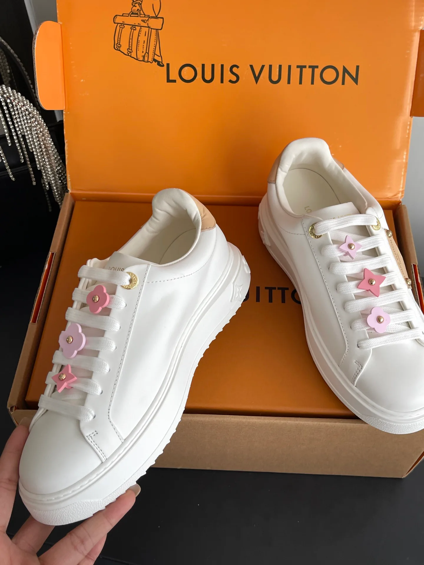 Кроссовки Женские Louis Vuitton 19366369