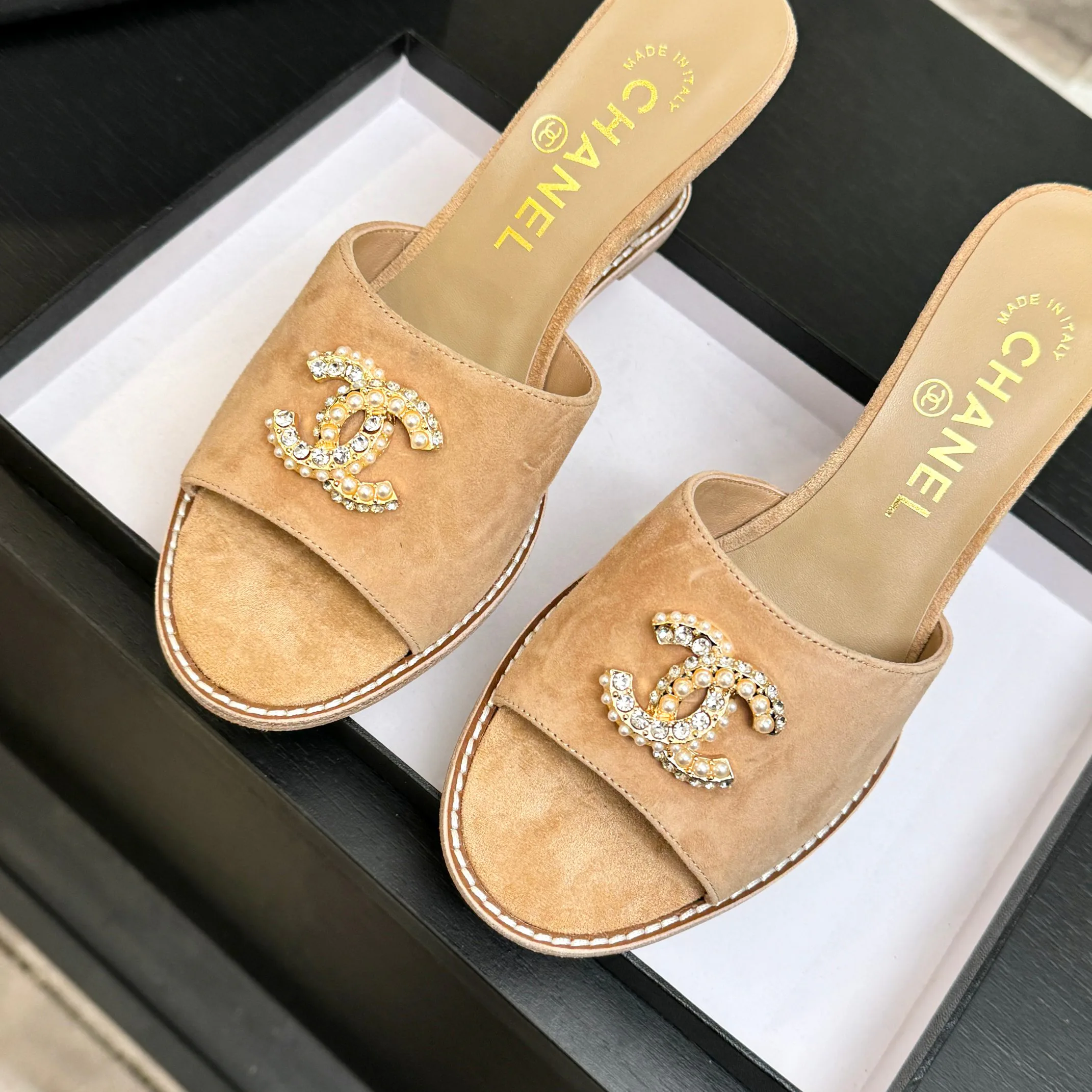 Босоножки Женские Chanel 10476318