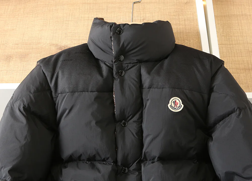 Куртки И Пуховики Мужские Moncler 367718