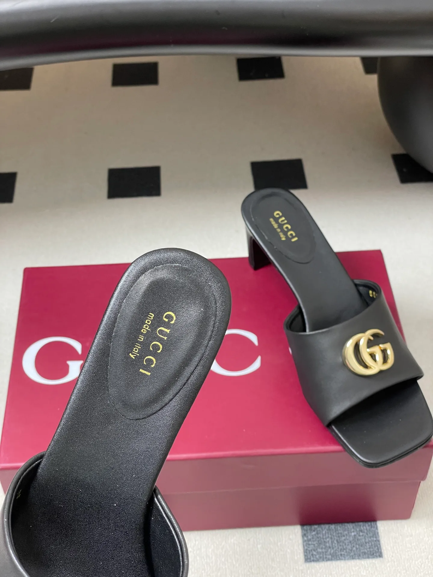 Сандалии Женские Gucci 10395321
