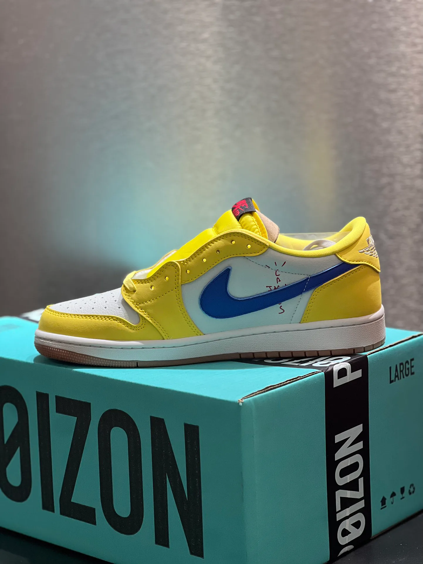 Кроссовки Женские Air Jordan 72043