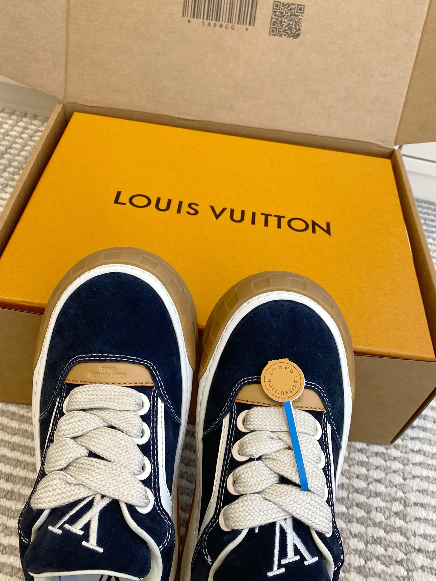 Кроссовки Женские Louis Vuitton 11237999