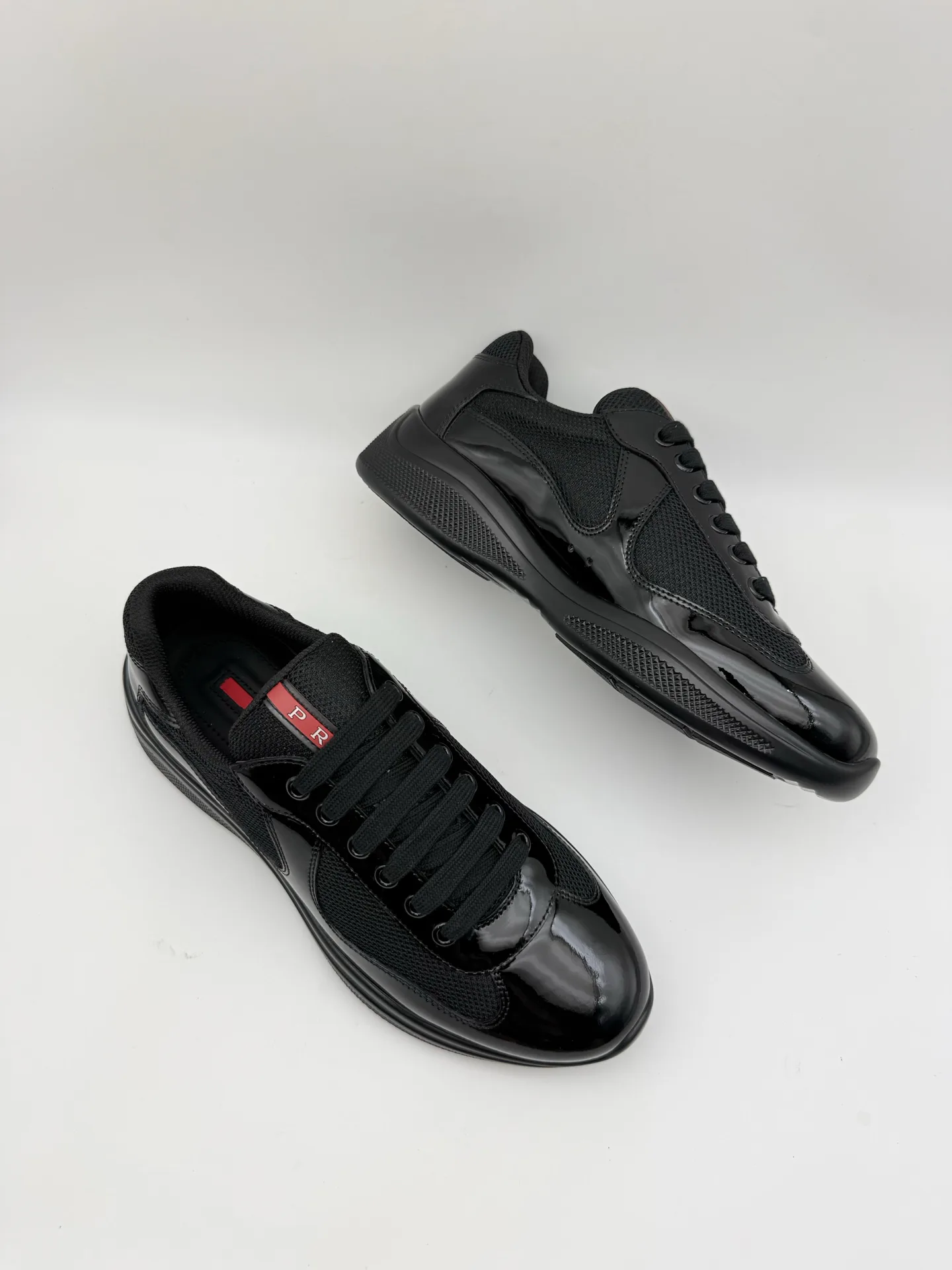 Кроссовки Мужские Prada 18067341