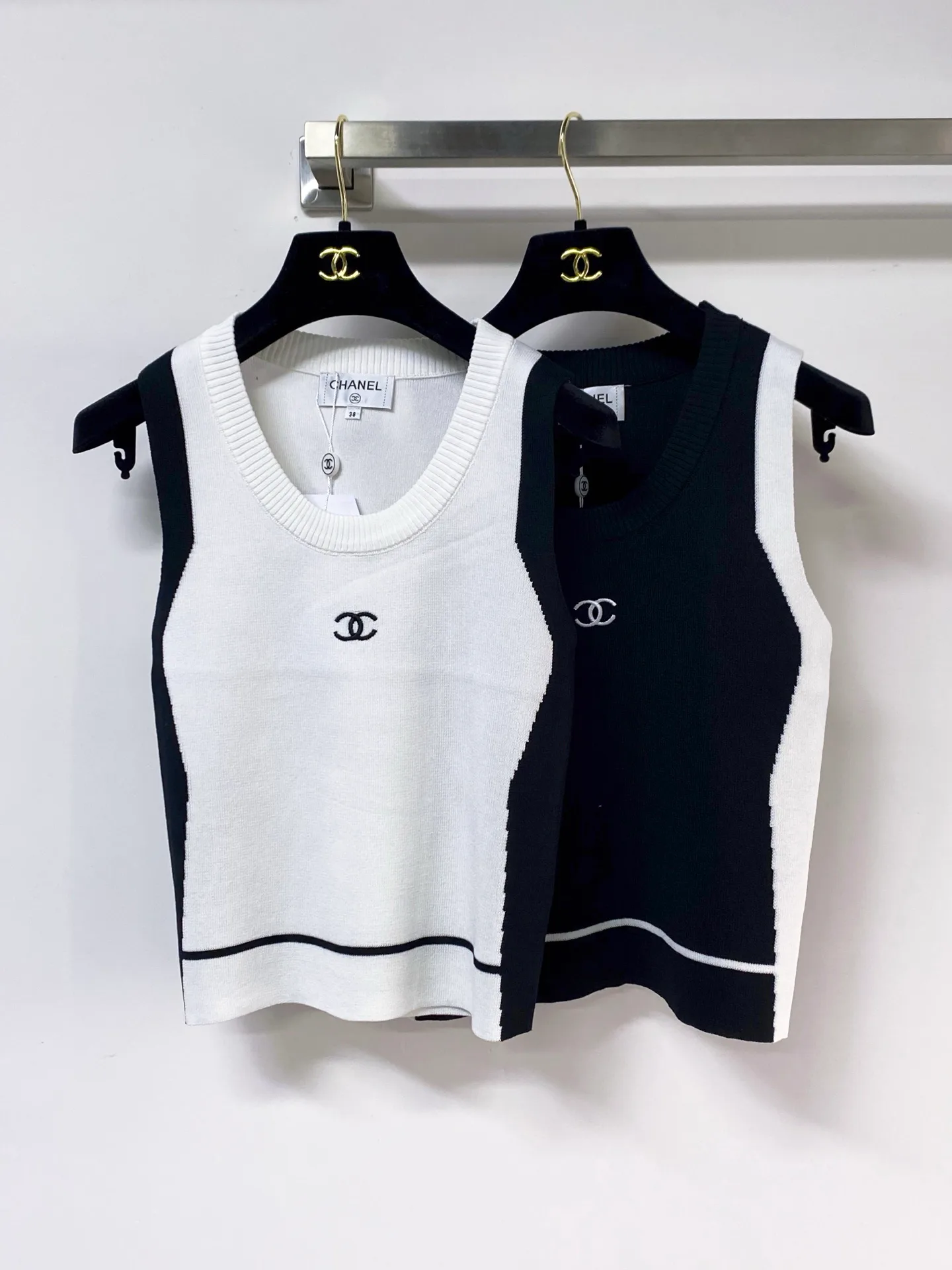 Жилеты Женские Chanel 13162486
