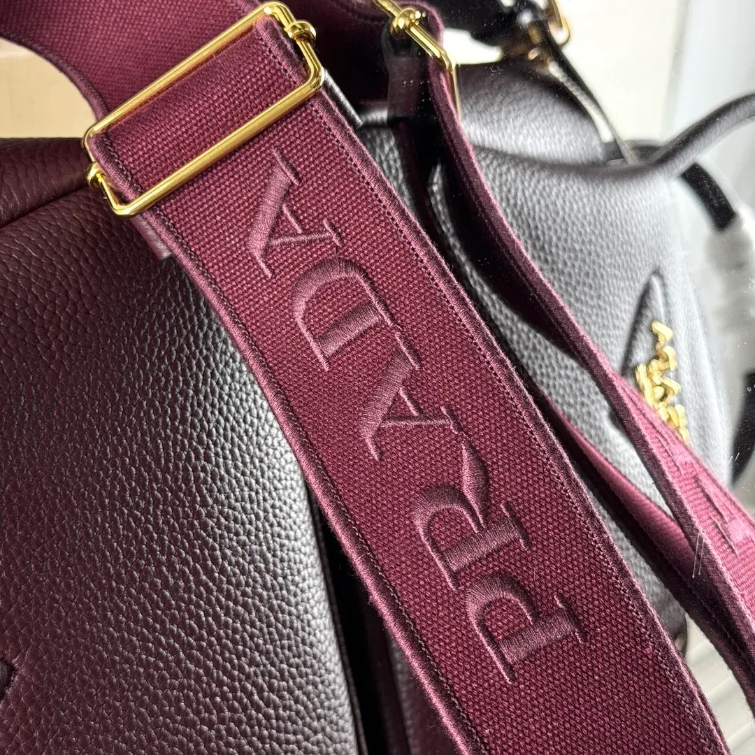 Сумки На Ремне Женские Prada 274235