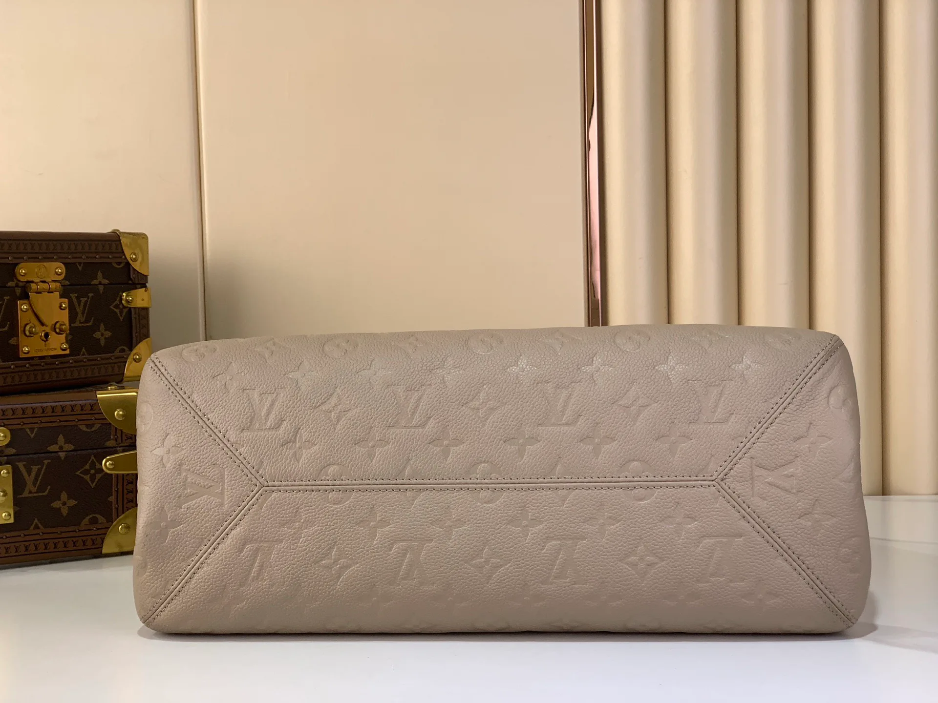 Классические Сумки Женские Louis Vuitton 11617449