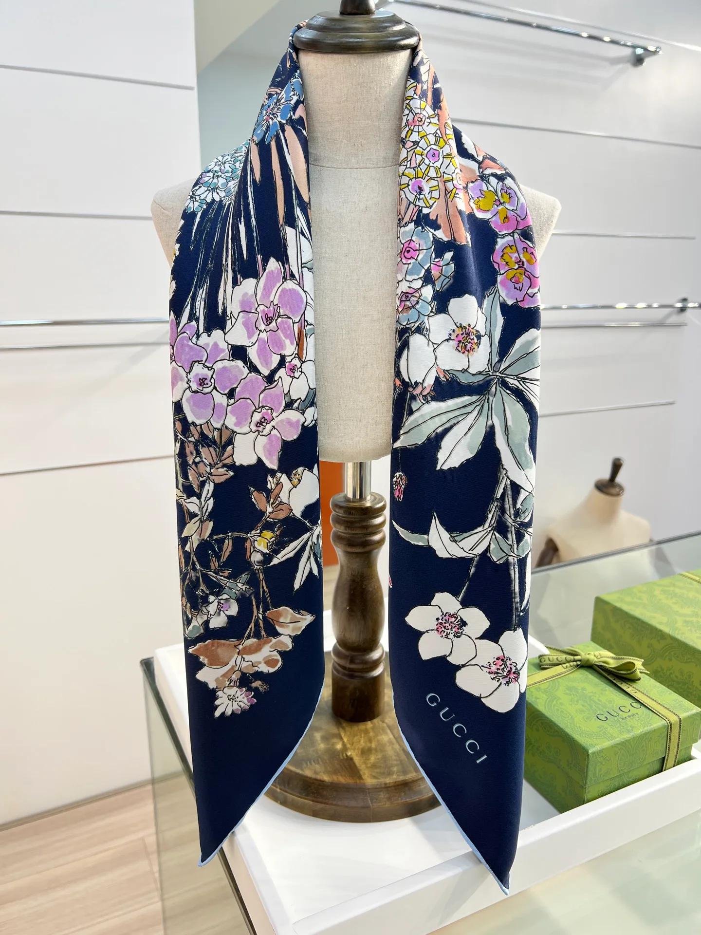 Платки Gucci 1960756