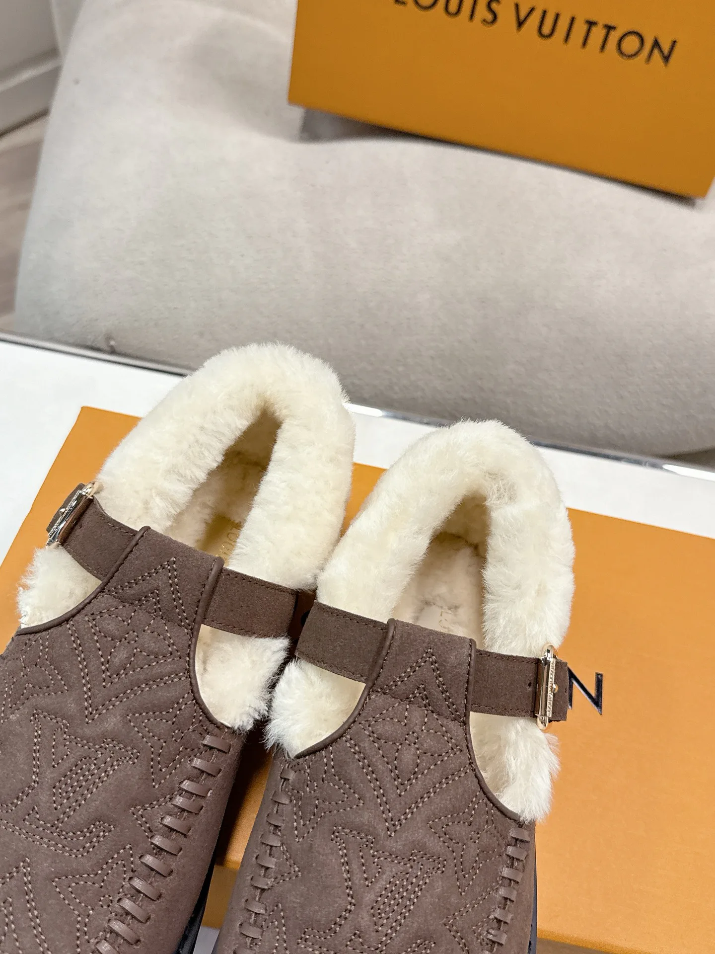 Мюли И Сабо Женские Louis Vuitton 244092