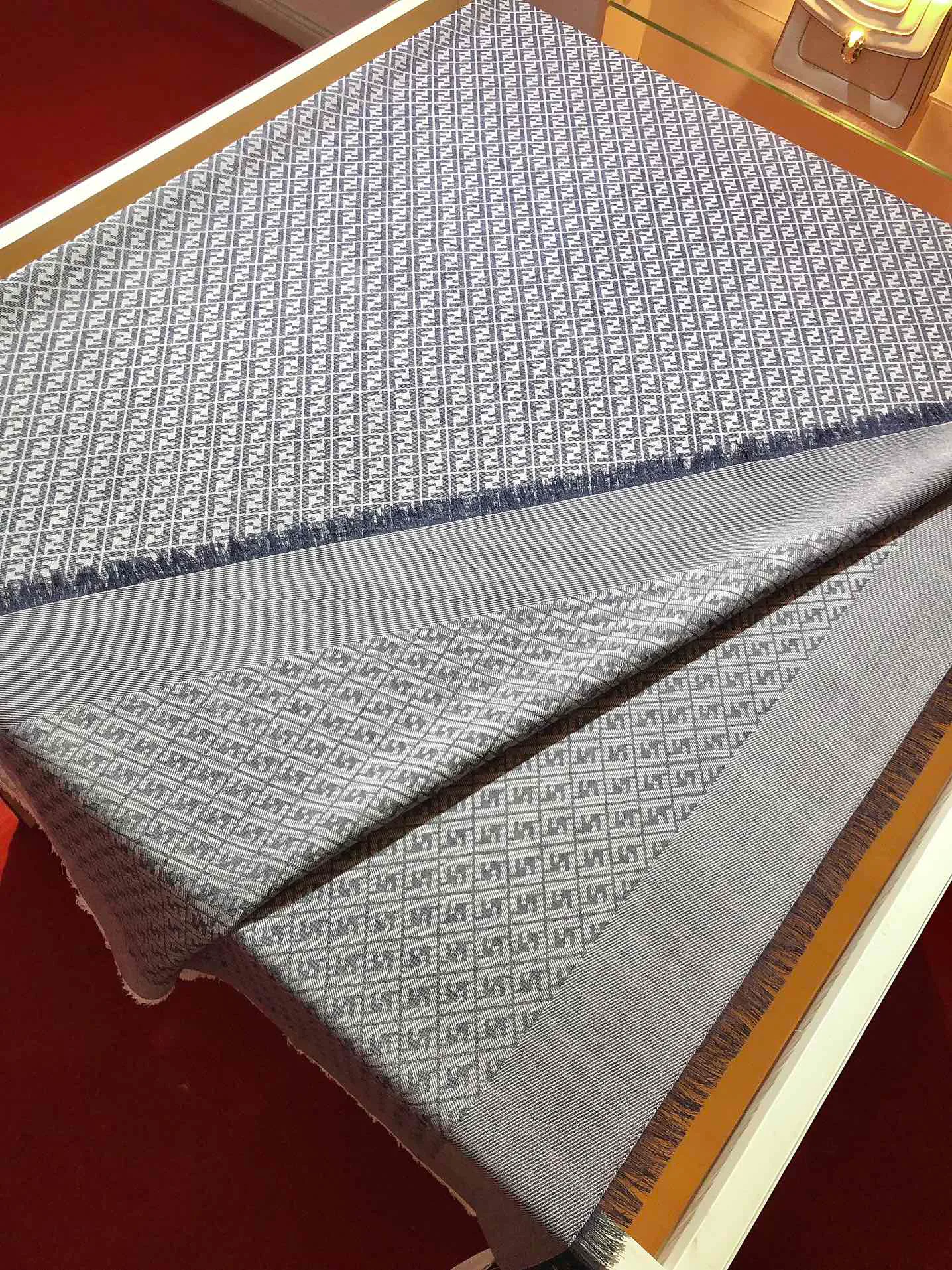 Шарфы Fendi 22757