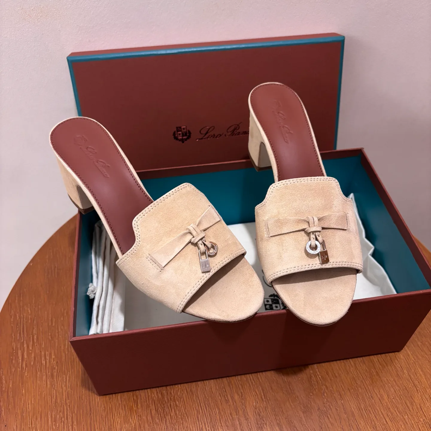 Босоножки Женские Loro Piana 3499318