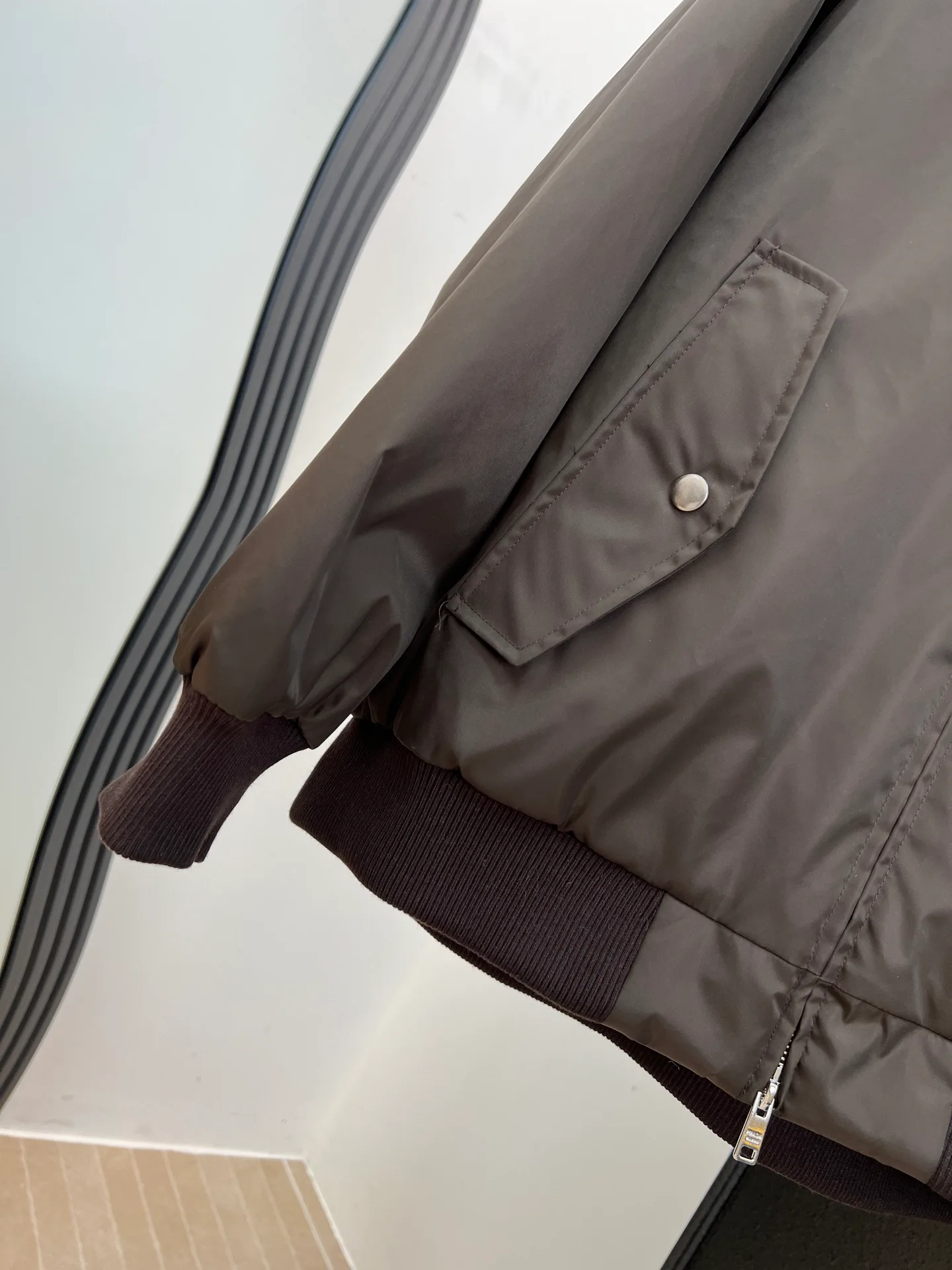 Куртки И Пуховики Женские Prada 18733506