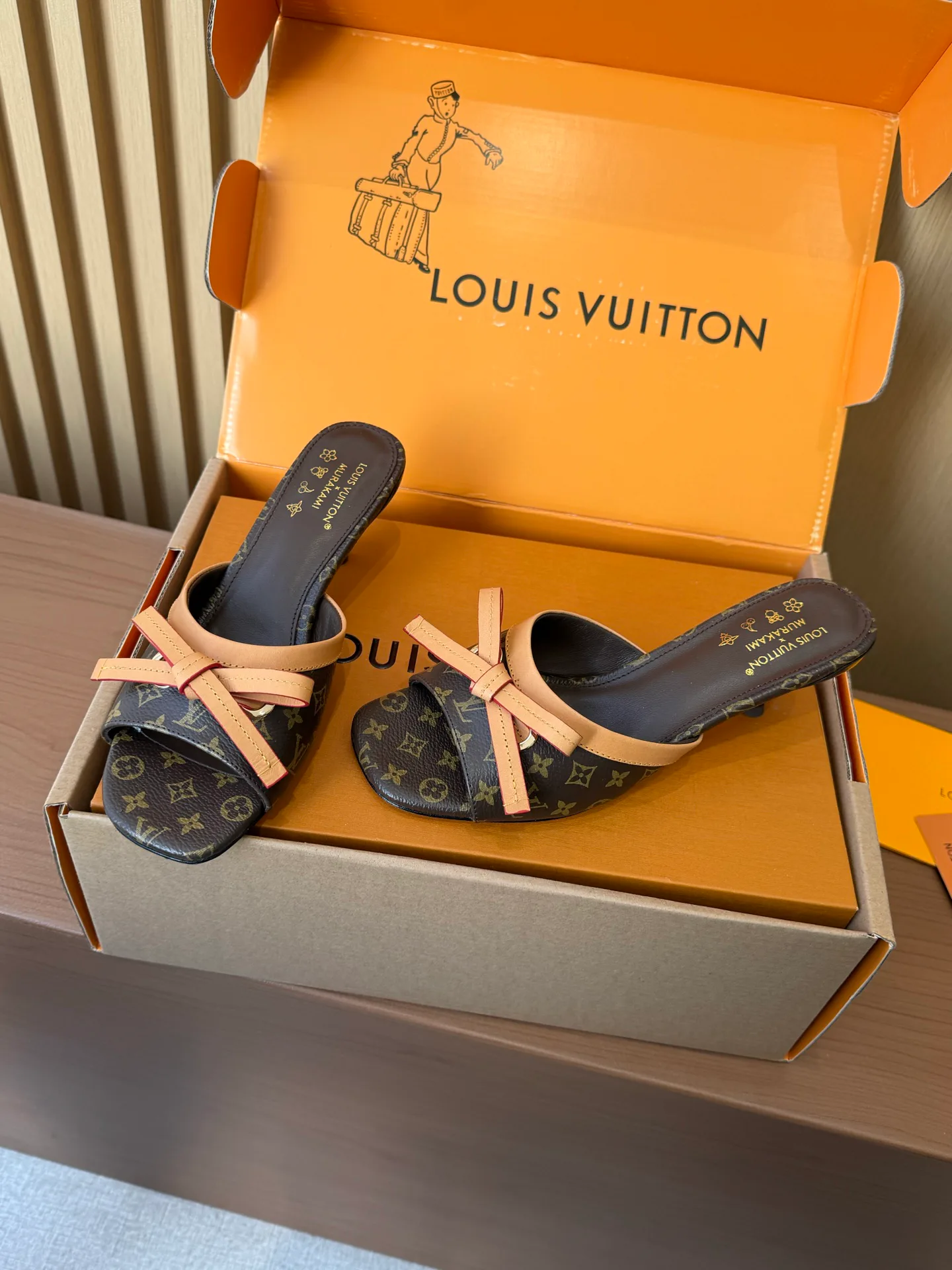 Босоножки Женские Louis Vuitton 5241794