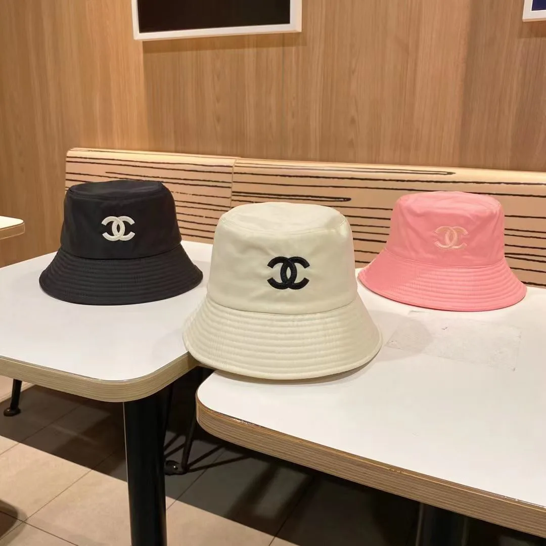 Головные Уборы Chanel 13353808