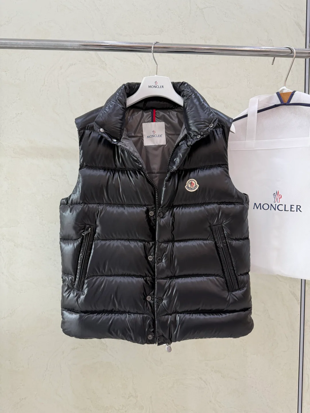Жилеты Женские Moncler 18376095
