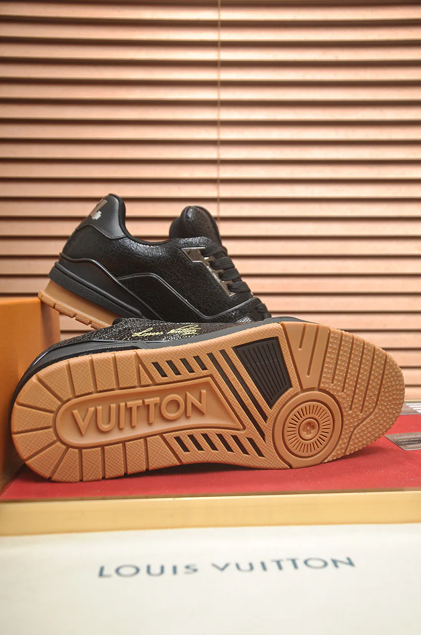 Кроссовки Женские Louis Vuitton 9848139
