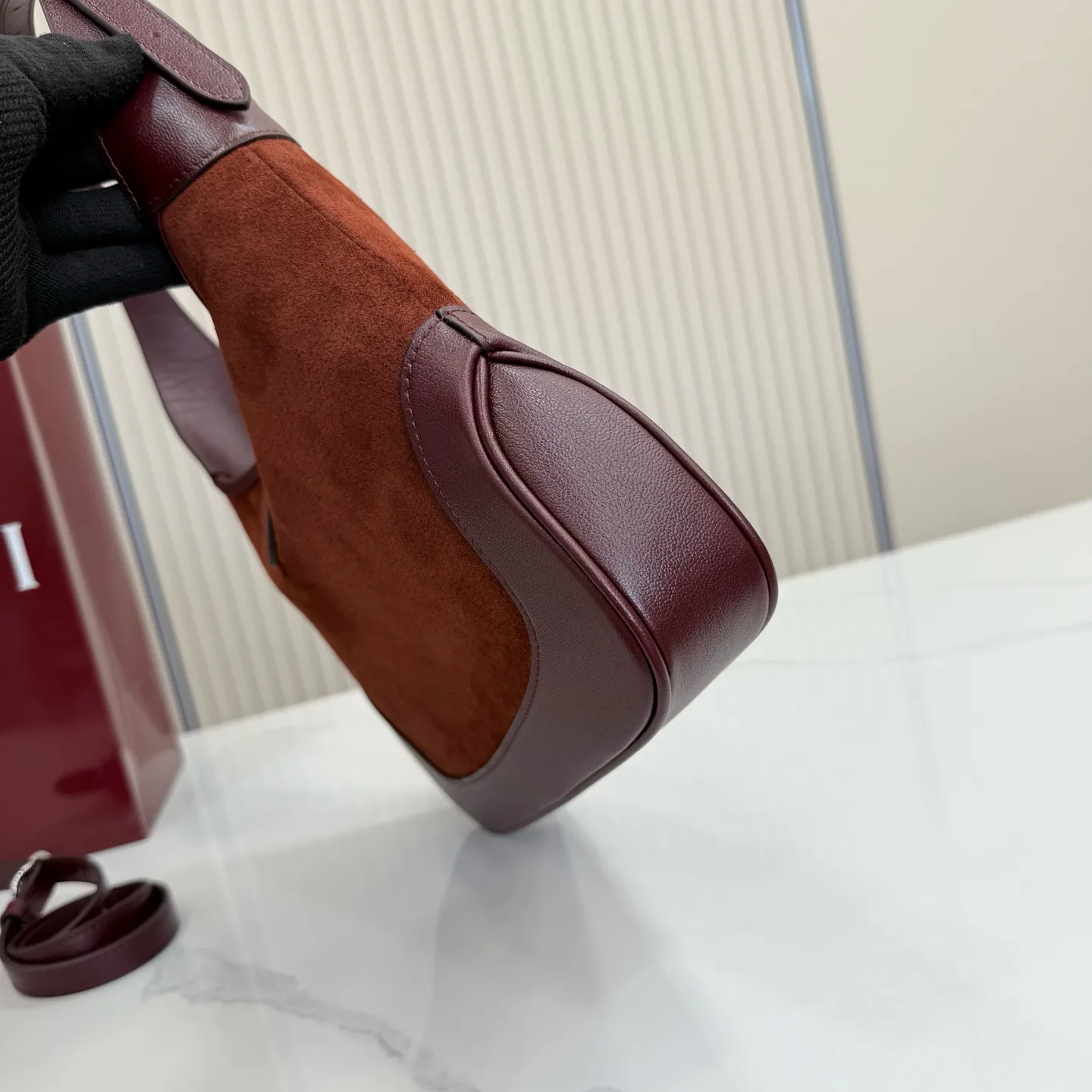 Классические Сумки Женские Gucci 17366995