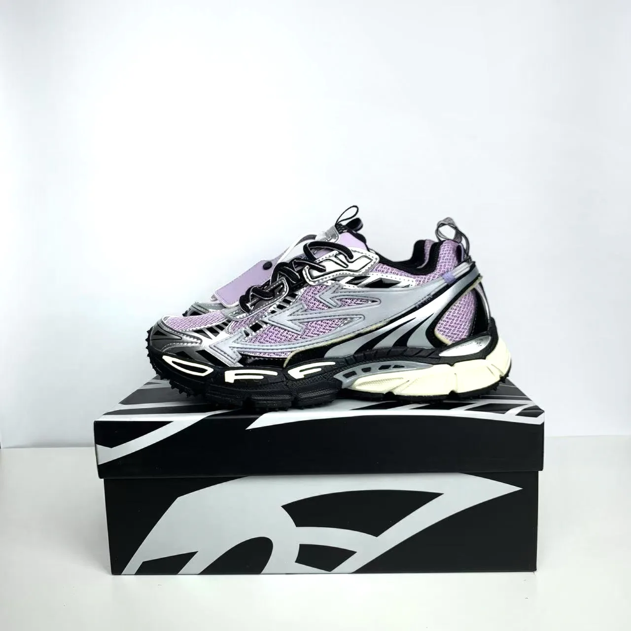 Кроссовки Женские Off-White 1893500