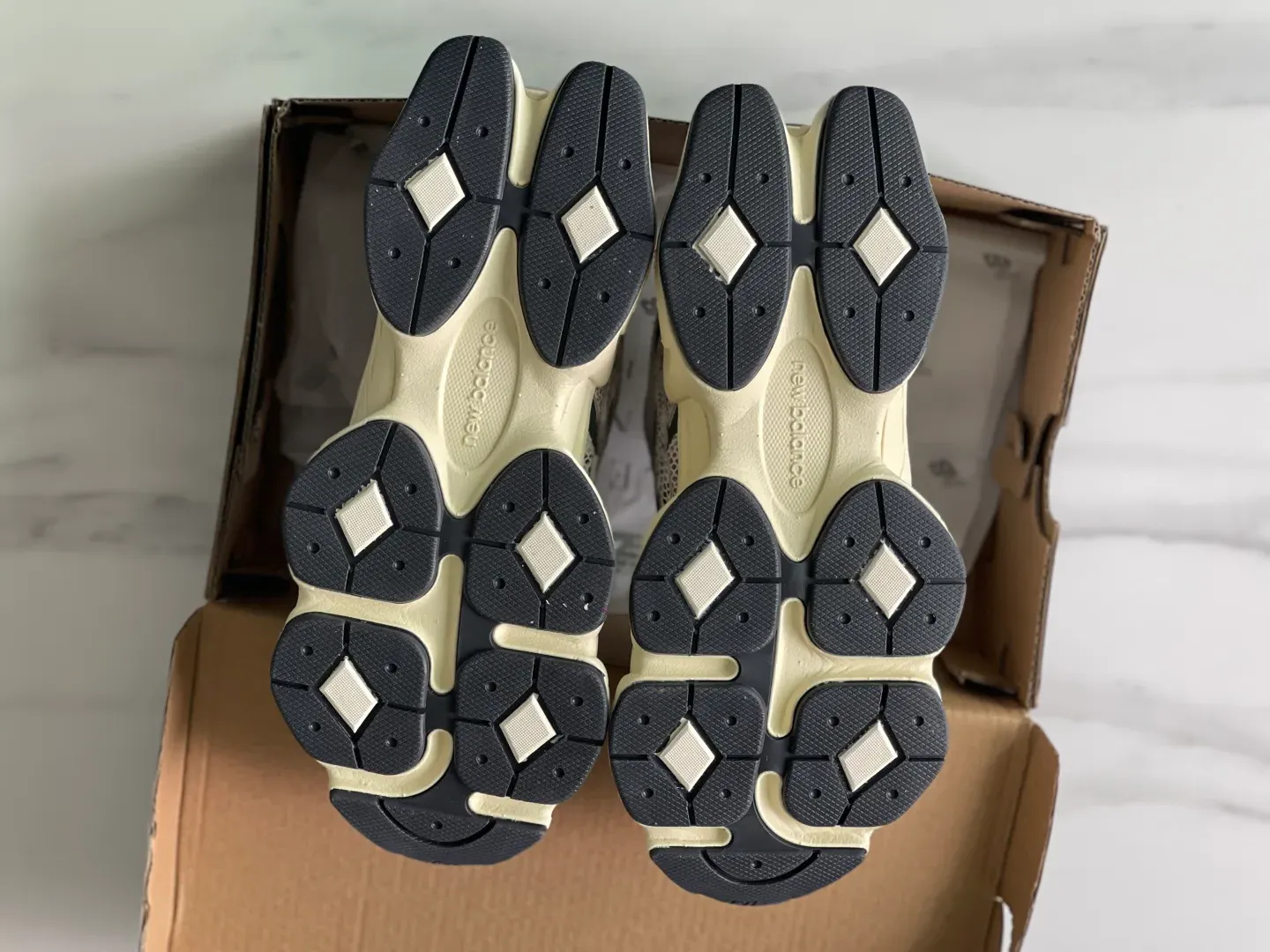 Кроссовки Женские New Balance 18786