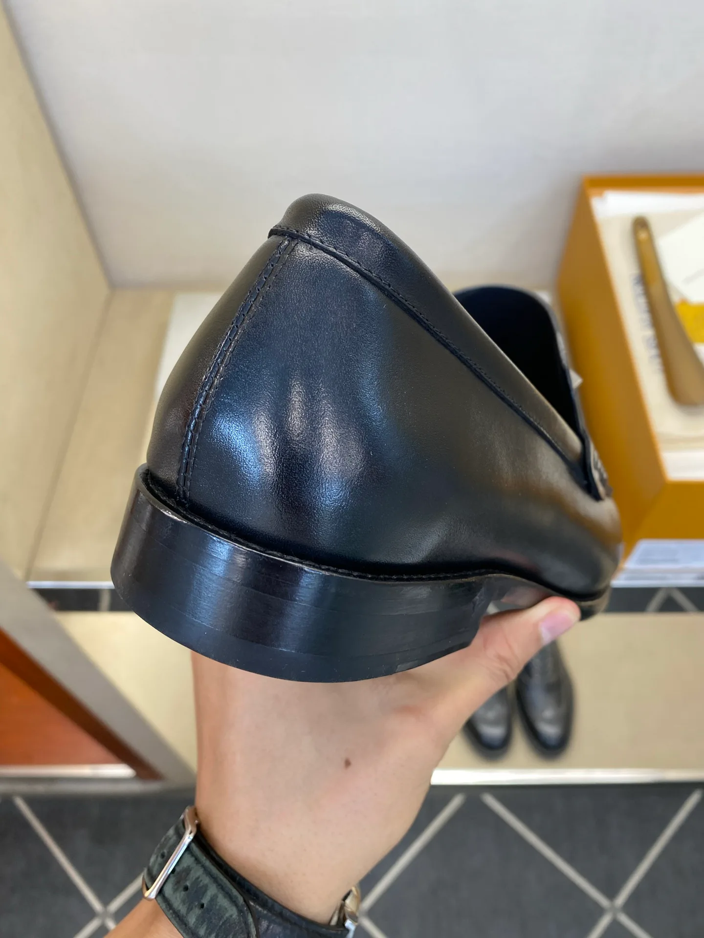 Лоферы И Туфли Мужские Louis Vuitton 18079149