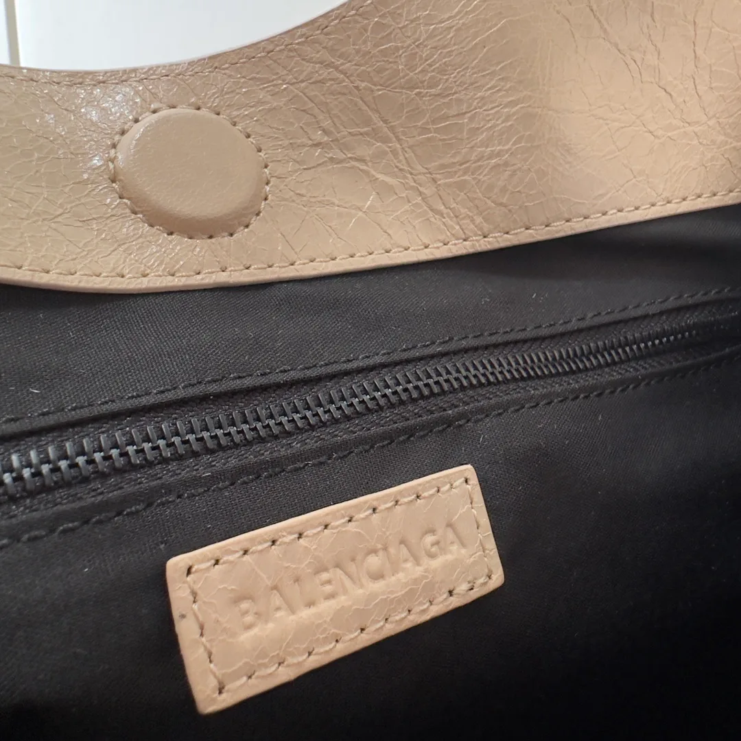 Классические Сумки Женские Balenciaga 11872237