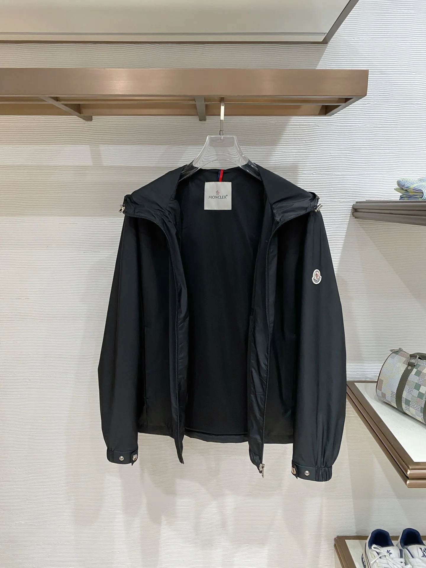 Пальто И Тренчи Мужские Moncler 11032042
