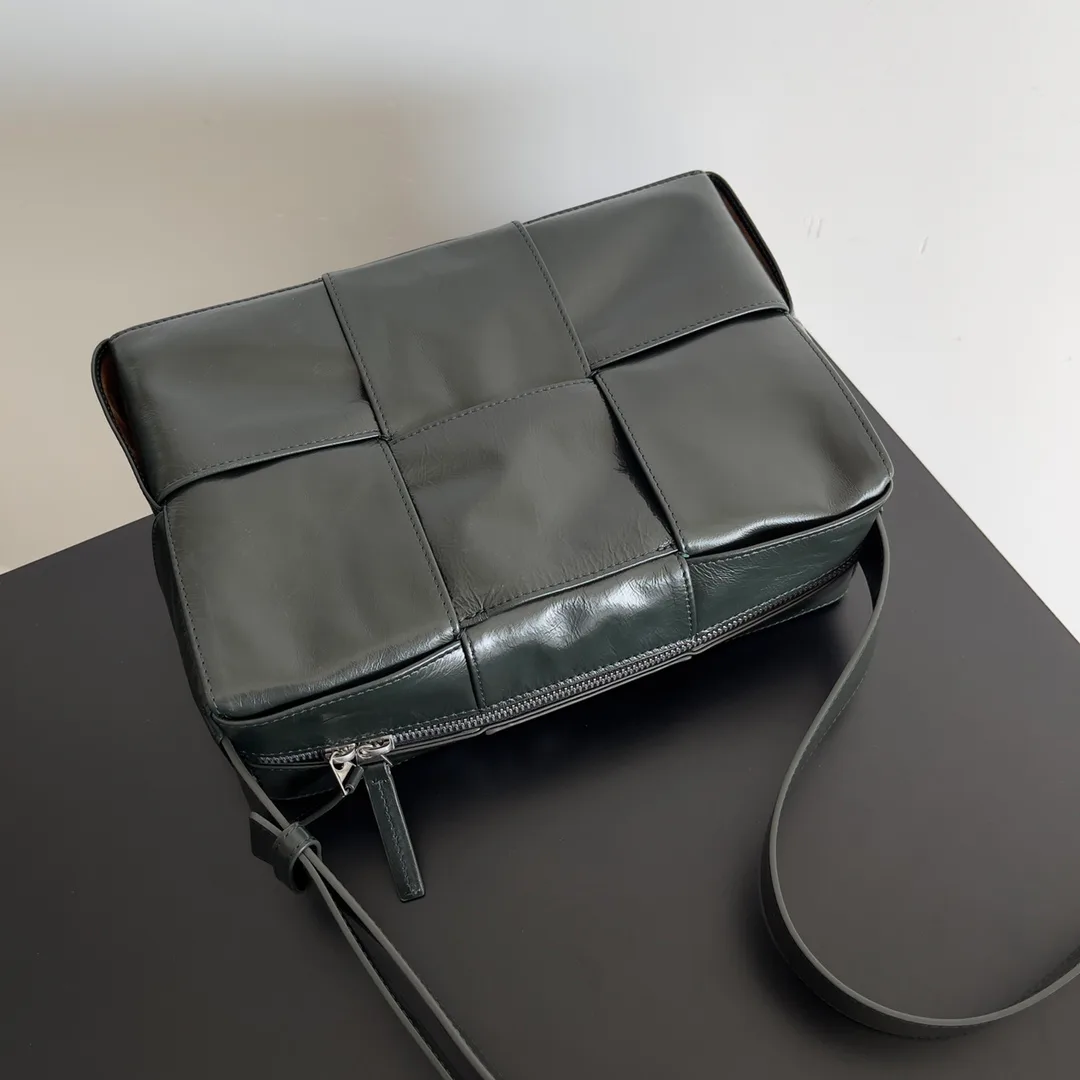 Классические Сумки Женские Bottega Veneta 17372502