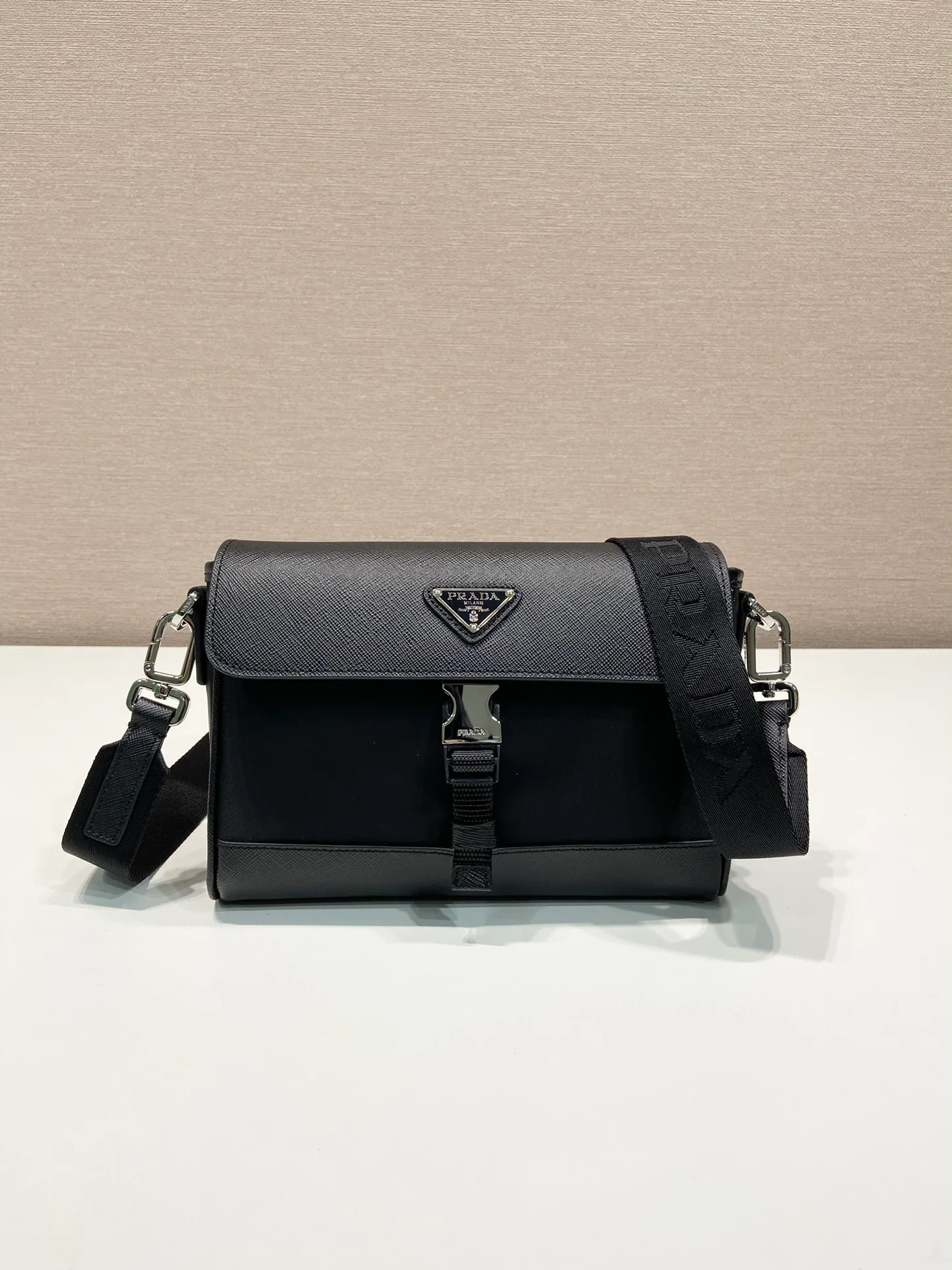 Сумки На Ремне Женские Prada 617126