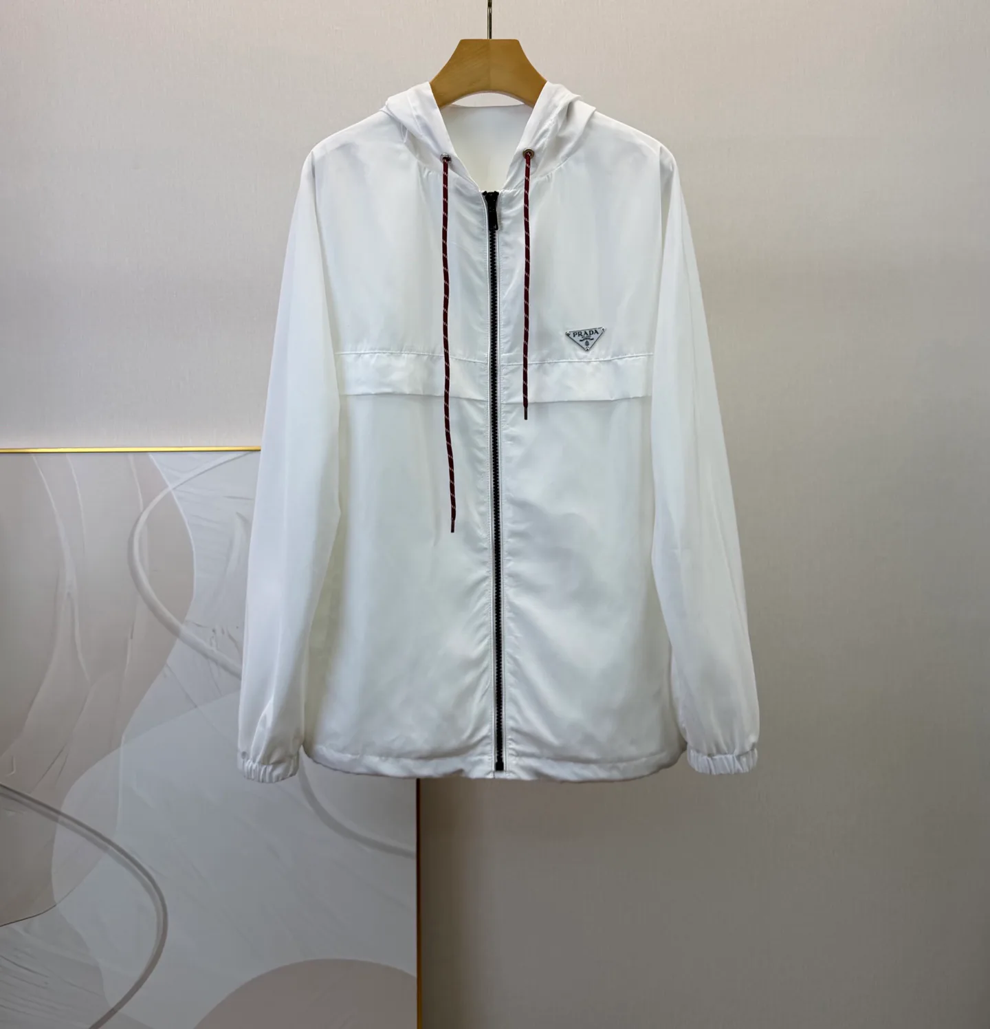 Куртки И Пуховики Женские Prada 11505788