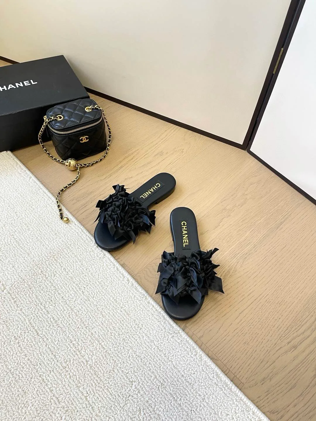 Шлепанцы Женские Chanel 29947