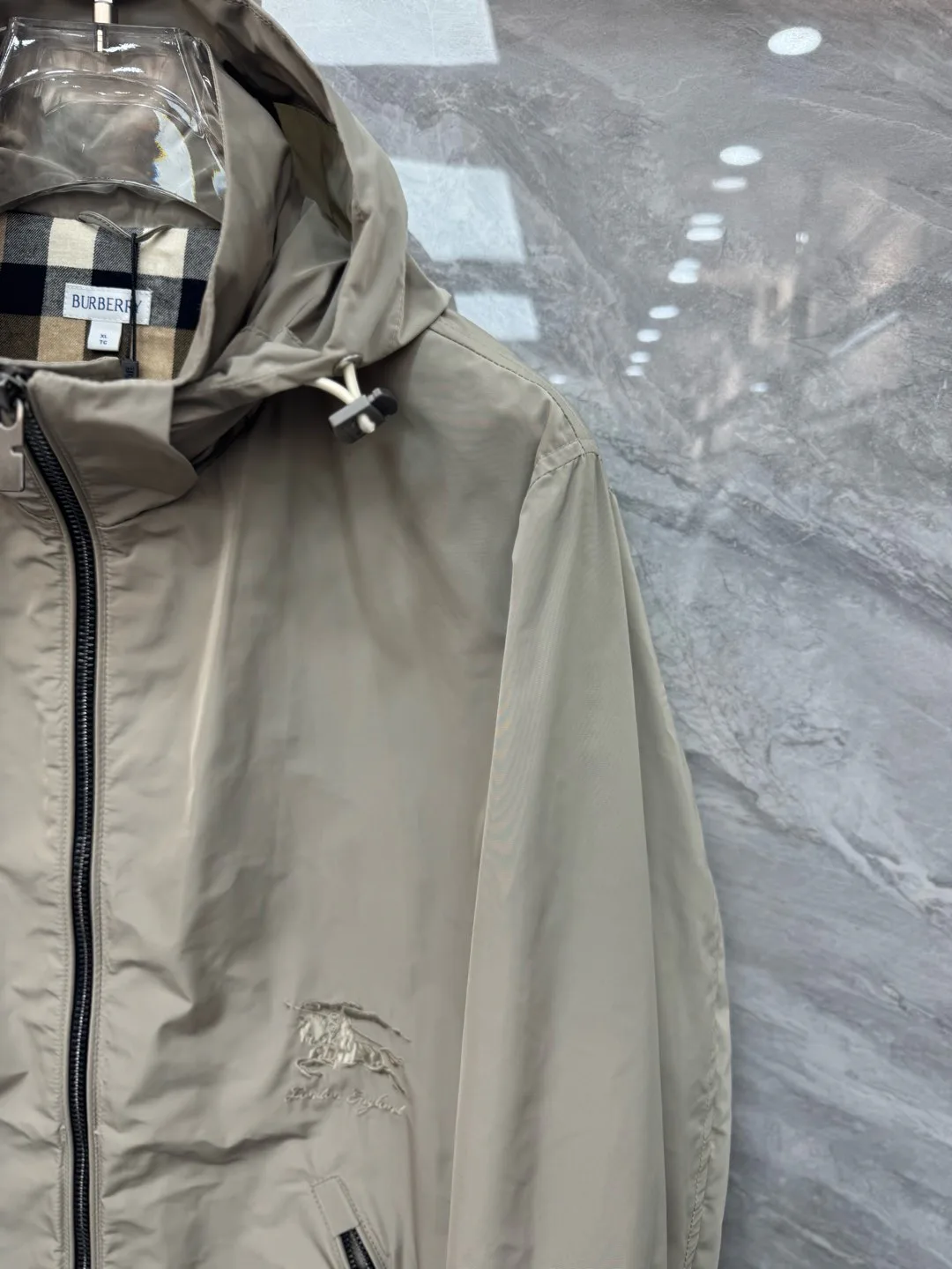 Куртки И Пуховики Мужские Burberry 2510