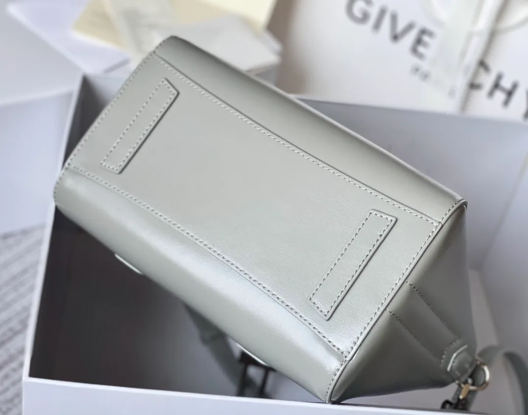 Сумки На Ремне Женские Givenchy 393508