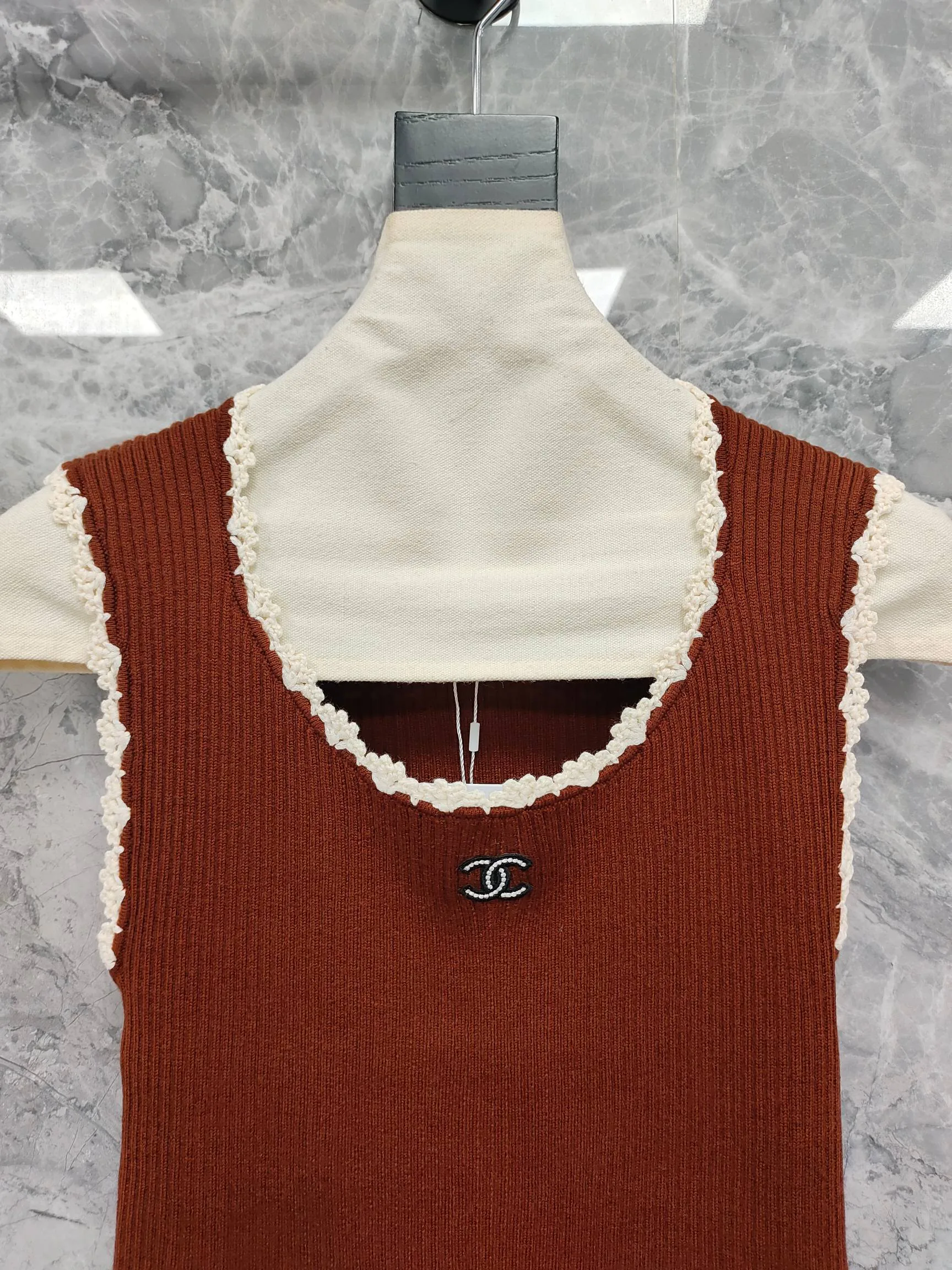 Жилеты Женские Chanel 13314363