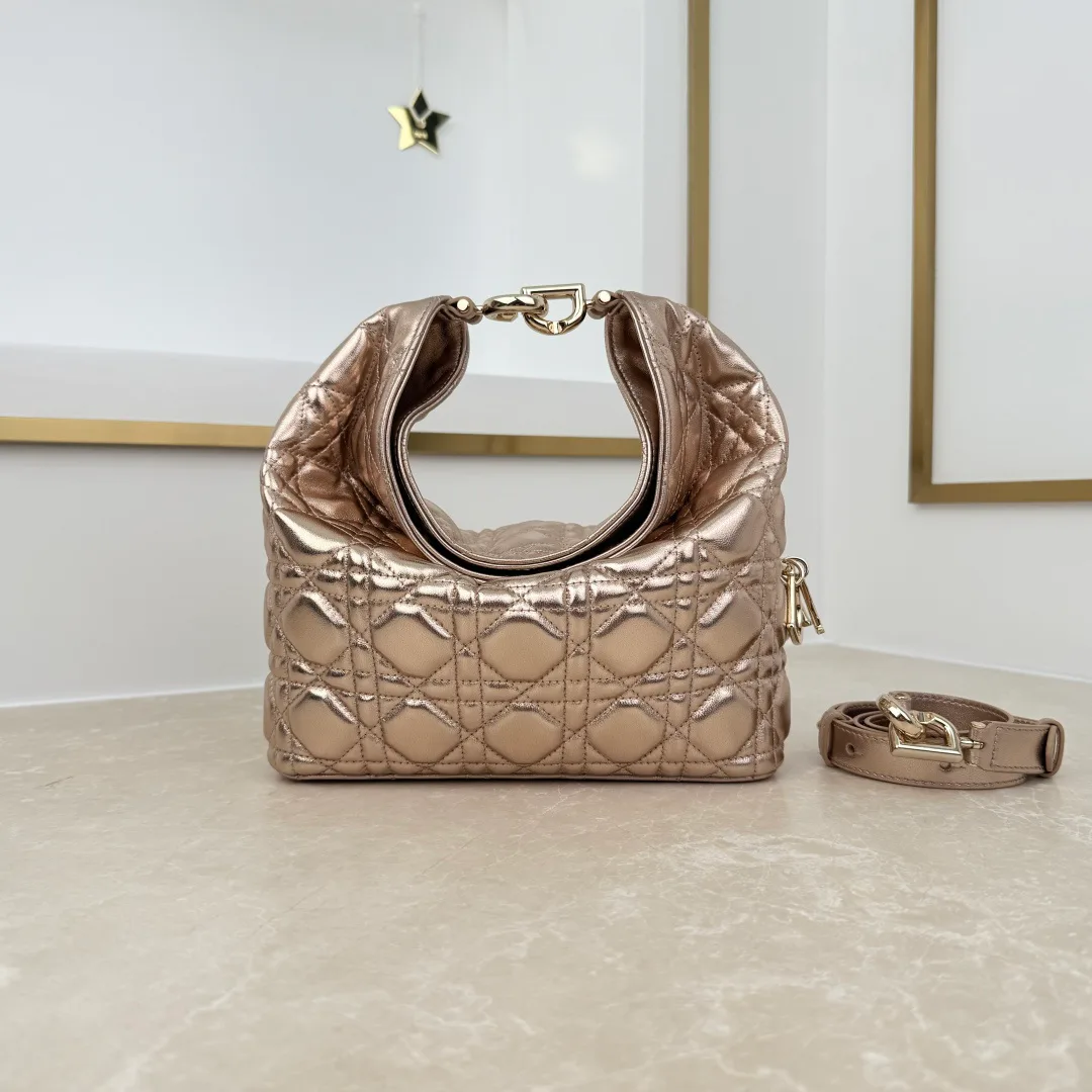 Классические Сумки Женские Christian Dior 18116282