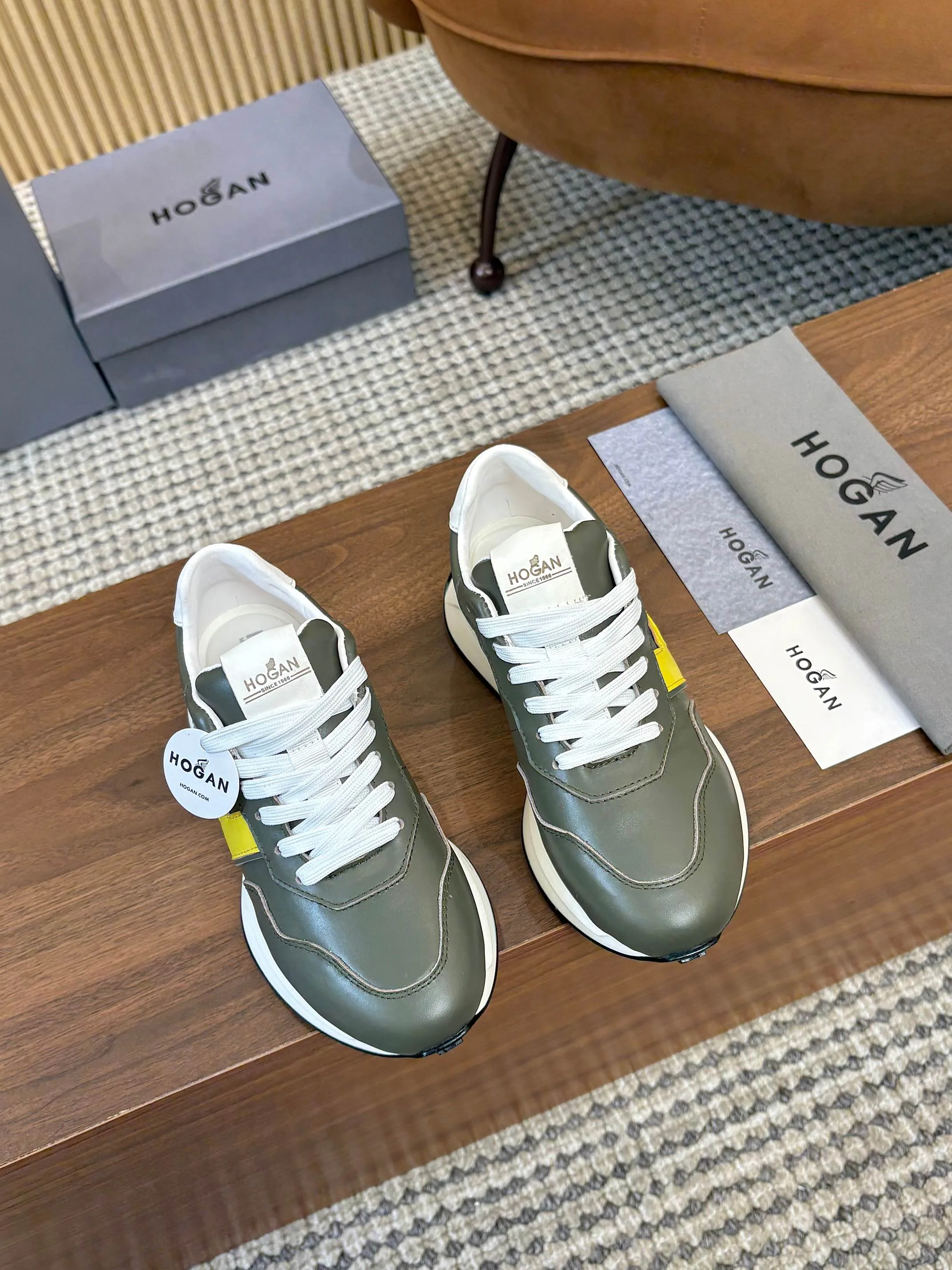 Кроссовки Женские Hogan 122727