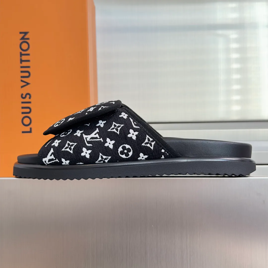 Сандалии Мужские Louis Vuitton 11852552