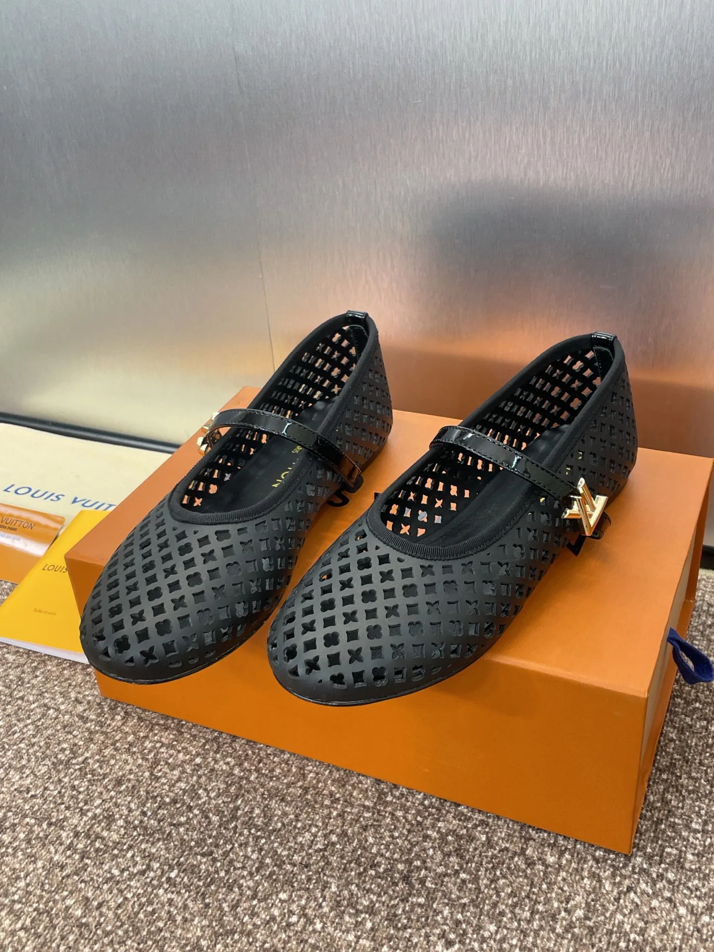 Туфли Женские Louis Vuitton 13346517