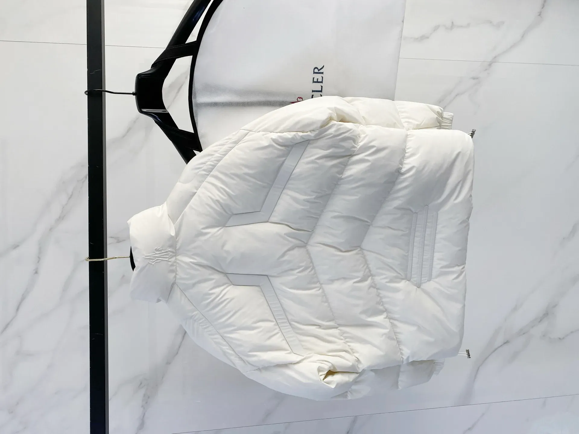 Куртки И Пуховики Мужские Moncler 1785979