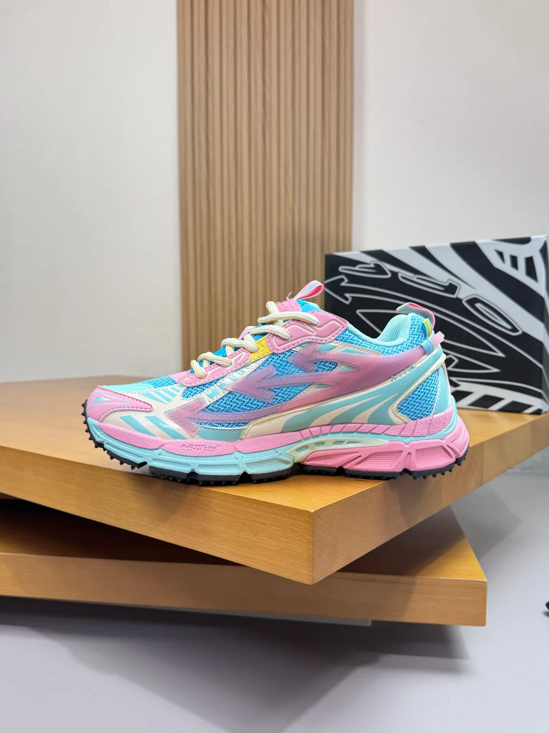 Кроссовки Женские Off-White 152433